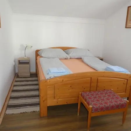 Apartman Halasi Szallashely