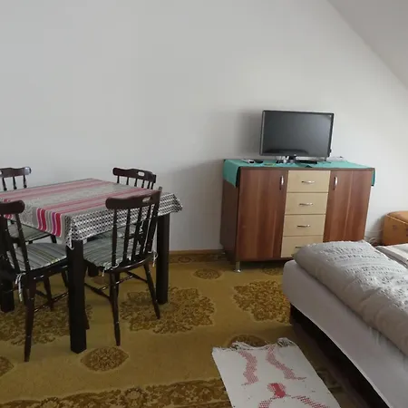 Halasi Szallashely